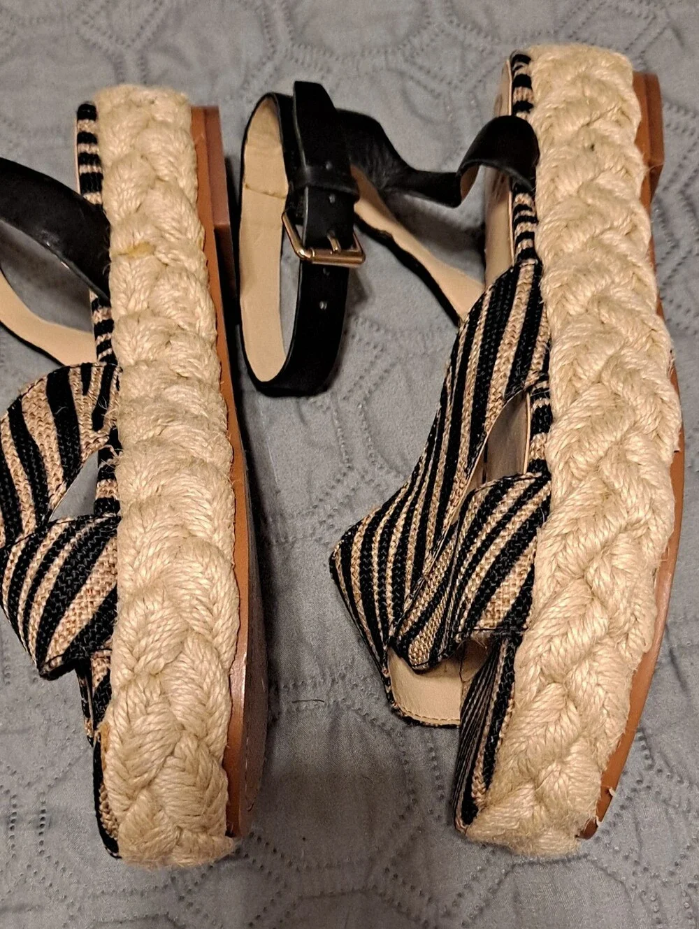 Vince Camuto Delindan Zebra 7.5